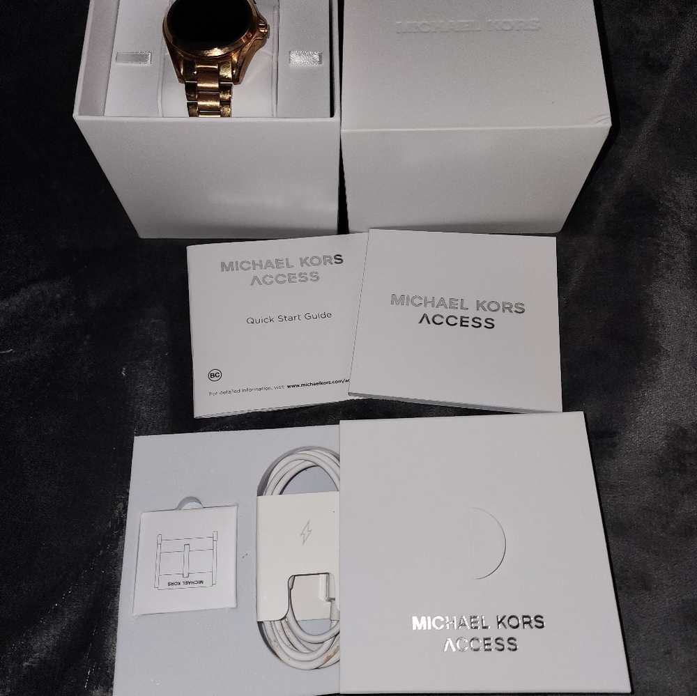 Michael Kors Access Bradshaw Watch MKT5004